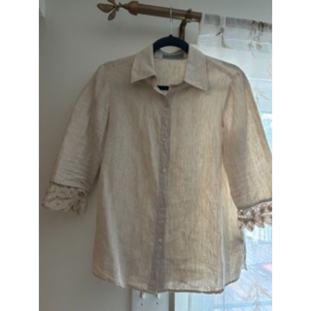 Liz Claiborne Beige Textured Button Front Lace Sleeve Blouse Women’s